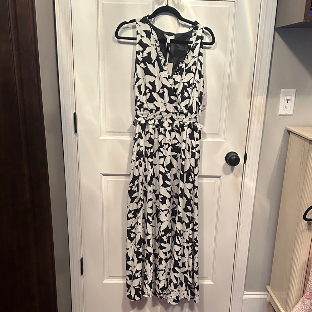 NWT Joie medium Black and white dress. Retails at $398. Tags still on